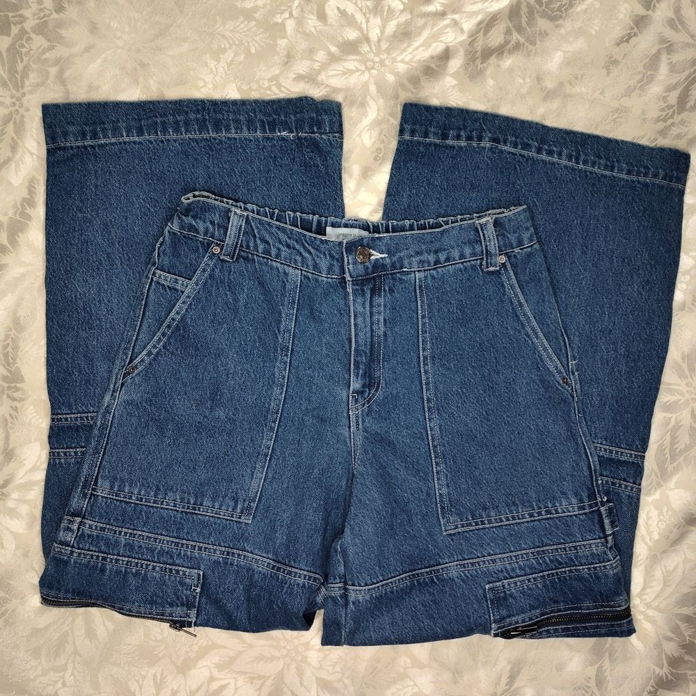 Forever 21 Womens Medium Mid-Blue Wide Leg Highrise Cargo Jeans